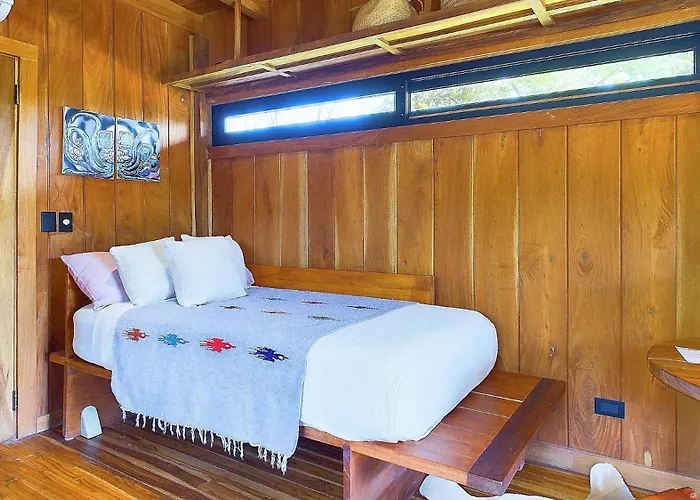 Casa Cadejo- Incredible Surf House In Playa Grande